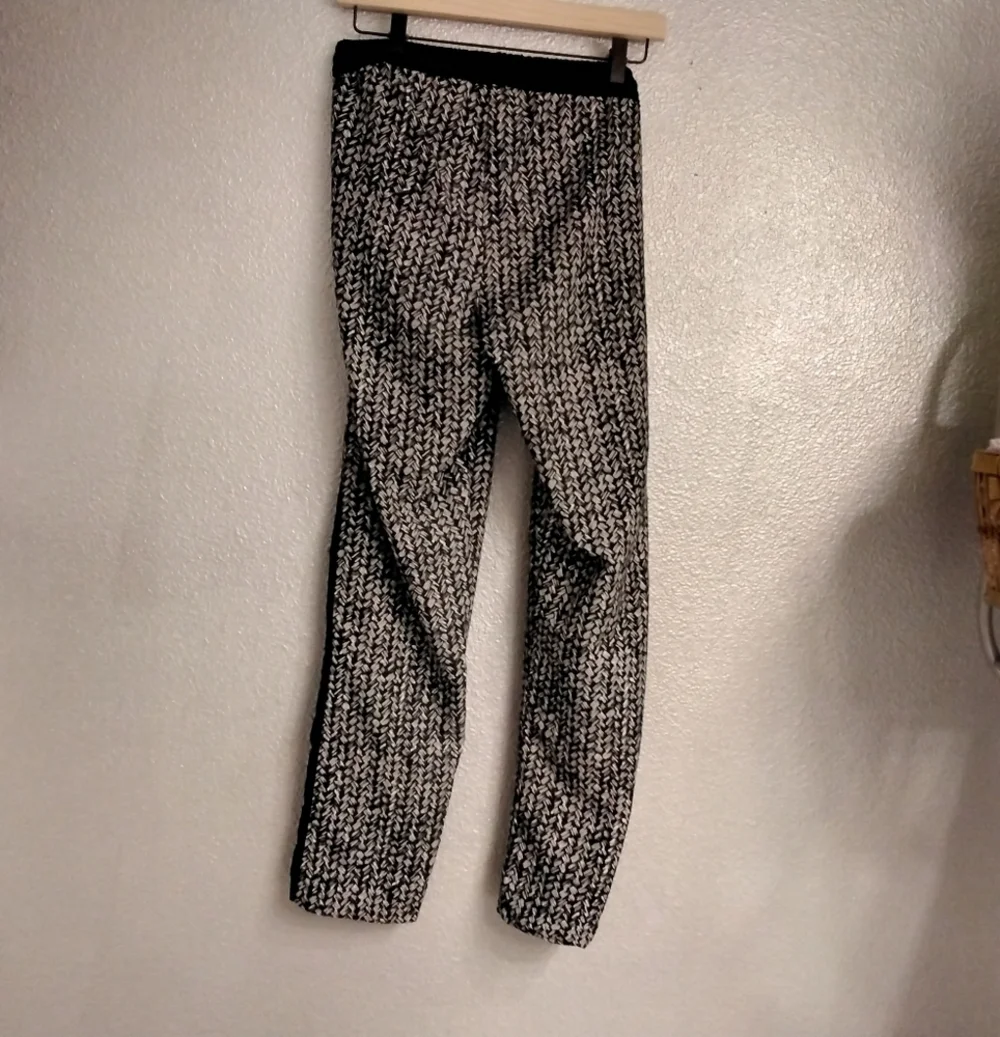 Printed Lounge Pants - Picture 2 of 2